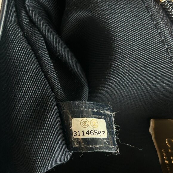 Chanel Black & White CC Fabric Medium 19 Flap Bag - Picture 7 of 7